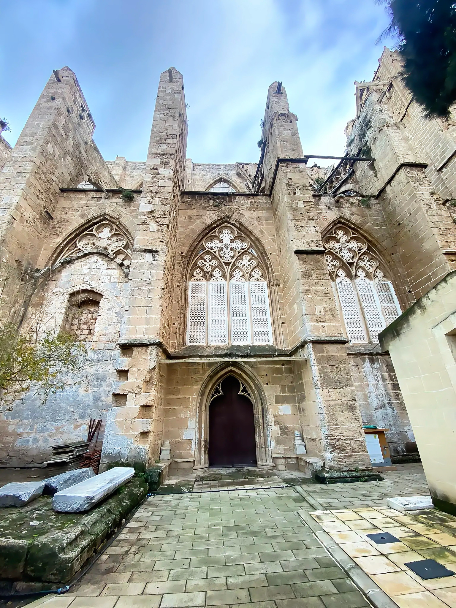 1. Lala Mustafa Paşa Camii 1